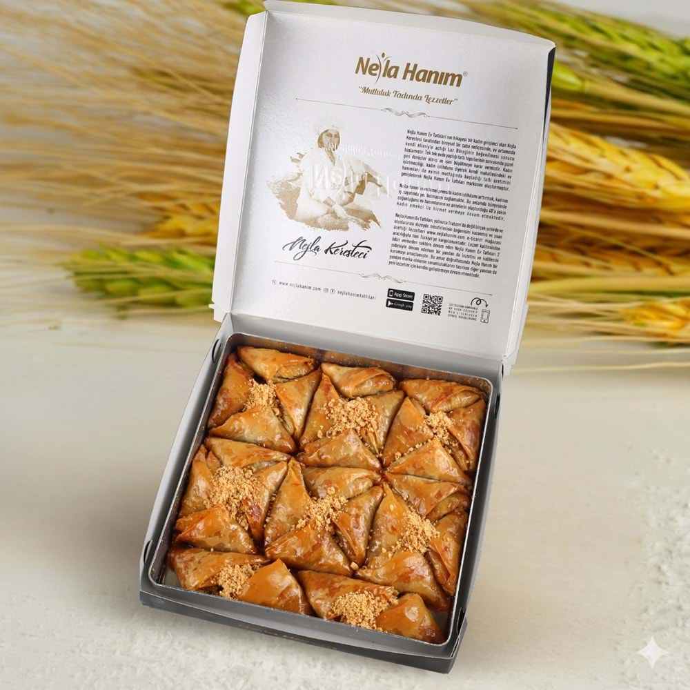 Tepsi Fındıklı Muska Tatlısı