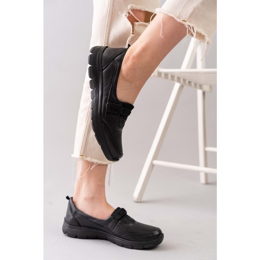 Konfores 1524-415958 Anatomik Taban Hakiki Deri Bayan Mevsimlik Ayakkabı - NKT01524-siyah-36