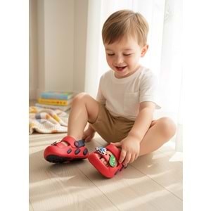 2246-Akınal Unisex Bebek Figürlü Ultra Yumuşak Esnek Kaymaz Tabanlı Sandalet Terlik - NKT02246-KIRMIZI-21-22